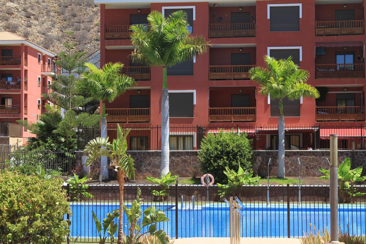 Spacious Apartment With Large Private Garden In Palm Mar Eksteriør billede