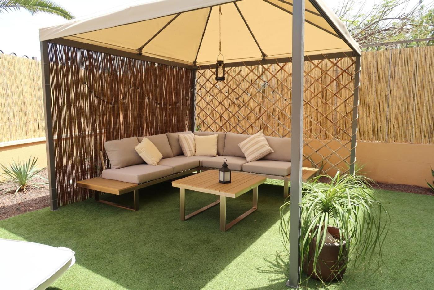 Spacious Apartment With Large Private Garden In Palm Mar Eksteriør billede